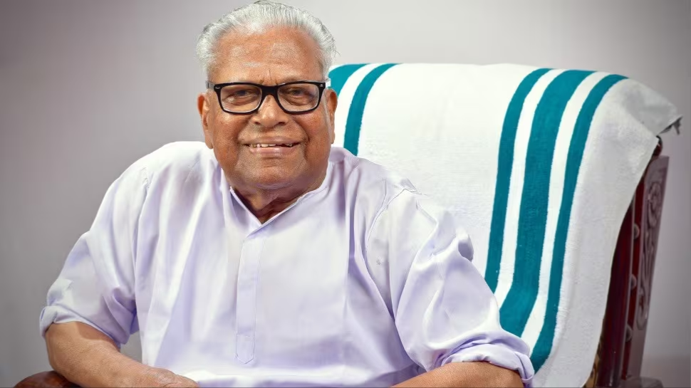 VS Achuthanandan Funeral: വിഎസിന്റെ സംസ്കാരം; നാളെ ആലപ്പുഴ ജില്ലയിൽ അവധി, പിഎസ് സി പരീക്ഷകളും മാറ്റി VS Achuthanandan Funeral: വിഎസിന്റെ സംസ്കാരം; നാളെ ആലപ്പുഴ ജില്ലയിൽ അവധി, പിഎസ് സി പരീക്ഷകളും മാറ്റി