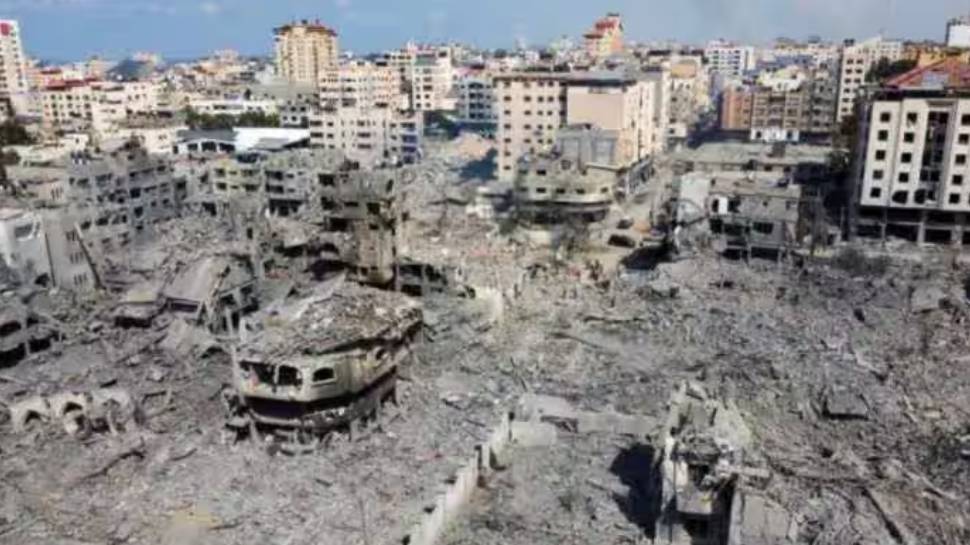 Israel Attack on Gaza: ഗാസയിലെ ഇസ്രായേല് കൊലവെറിയില് മരണം 60,000 കവിഞ്ഞു; 147 പേര് മരിച്ചത് പട്ടിണിയില് Israel Attack on Gaza: ഗാസയിലെ ഇസ്രായേല് കൊലവെറിയില് മരണം 60,000 കവിഞ്ഞു; 147 പേര് മരിച്ചത് പട്ടിണിയില്
