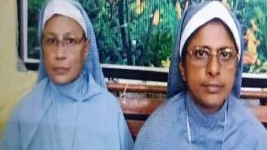 No Bail for Kerala Nuns: മലയാളി കന്യാസ്ത്രീകള്‍ക്ക് ജാമ്യമില്ല, ജയിലില്‍ തന്നെ തുടരും; ആഘോഷിച്ച് ബജ്‌റംഗ്ദള്‍