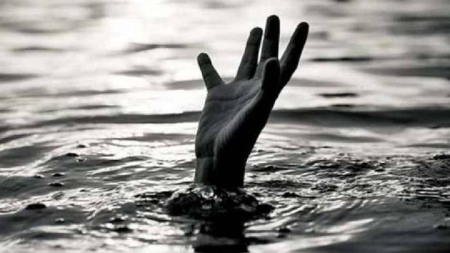 Kozhikode News: കോഴിക്കോട് കനാലില്‍ അഴുകിയ നിലയിൽ അജ്ഞാത മൃതദേഹം