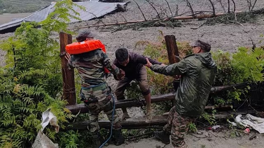 Uttarkashi Cloudburst: ഉത്തരകാശിയിലെ മിന്നൽ പ്രളയം: അടിയന്തര യോഗം ചേർന്ന് സംസ്ഥാന ദുരന്ത നിവാരണ സേന