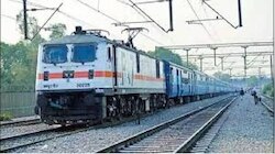 Indian Railway: യാത്രക്കാരുടെ ശ്രദ്ധക്ക്..! കേരളത്തിലെ ട്രെയിനുകൾക്ക് നിയന്ത്രണവുമായി ഇന്ത്യൻ റെയിൽവേ