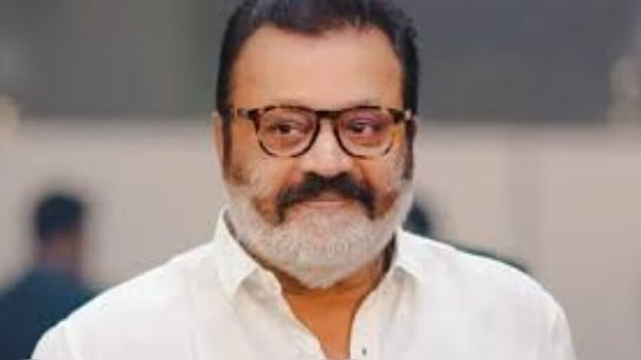 Suresh Gopi In Thrissur: വിവാദങ്ങൾക്കിടെ സുരേഷ്‌ഗോപി തൃശൂരിൽ; മുദ്രാവാക്യം വിളിച്ച് ബിജെപി പ്രവർത്തകർ