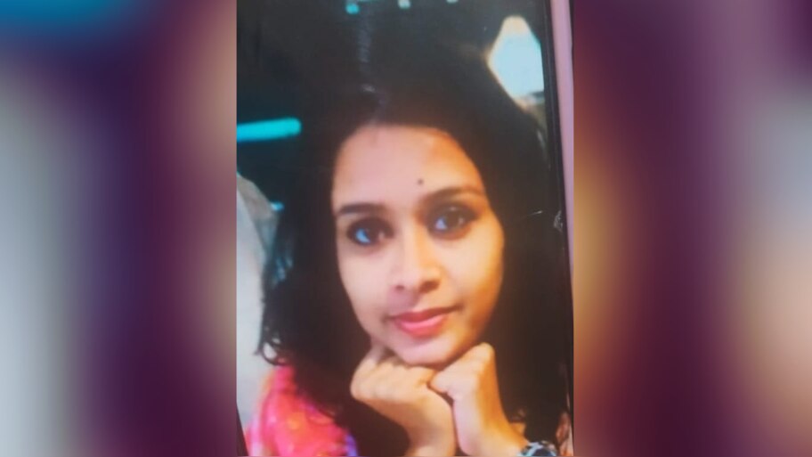 Neyyattinkara Woman Found Dead: നെയ്യാറ്റിൻകരയിൽ യുവതി താമസ സ്ഥലത്ത് തൂങ്ങി മരിച്ച നിലയിൽ‌; കുറിപ്പ് കണ്ടെത്തി