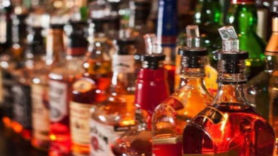 Onam 2025 Liquor Sale: ഓണത്തിന് 'പൂസായി' മലയാളി; റെക്കോർഡ് മദ്യവിൽപ്പന, 50 കോടിയുടെ വർധന, ഒന്നാം സ്ഥാനത്ത് കരുനാ​ഗപ്പള്ളി ഔട്ലെറ്റ്