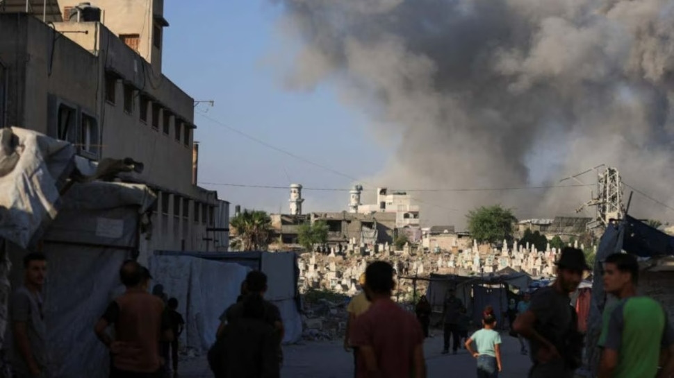 Humanitarian area in Gaza: ഗാസയെ ആക്രമിക്കാൻ ഒരുങ്ങി ഇസ്രയേൽ? അല് മവാസിയിലേക്ക് മാറാൻ നിർദ്ദേശം Humanitarian area in Gaza: ഗാസയെ ആക്രമിക്കാൻ ഒരുങ്ങി ഇസ്രയേൽ? അല് മവാസിയിലേക്ക് മാറാൻ നിർദ്ദേശം