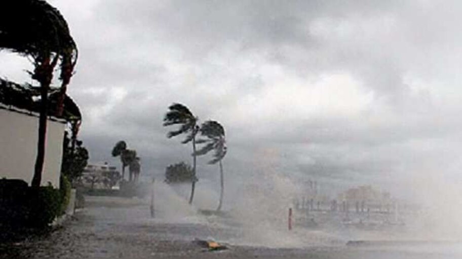 Rain Alert Kerala: ചക്രവാതച്ചുഴി; കേരളത്തിൽ അടുത്ത ദിവസങ്ങളിലും മഴ തുടരുമെന്ന് മുന്നറിയിപ്പ്