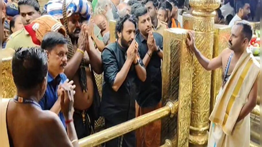 Rahul Mamkootathil: വിവാദങ്ങൾക്കിടെ ശബരിമലയിൽ ദർശനം നടത്തി രാഹുൽ മാങ്കൂട്ടത്തിൽ