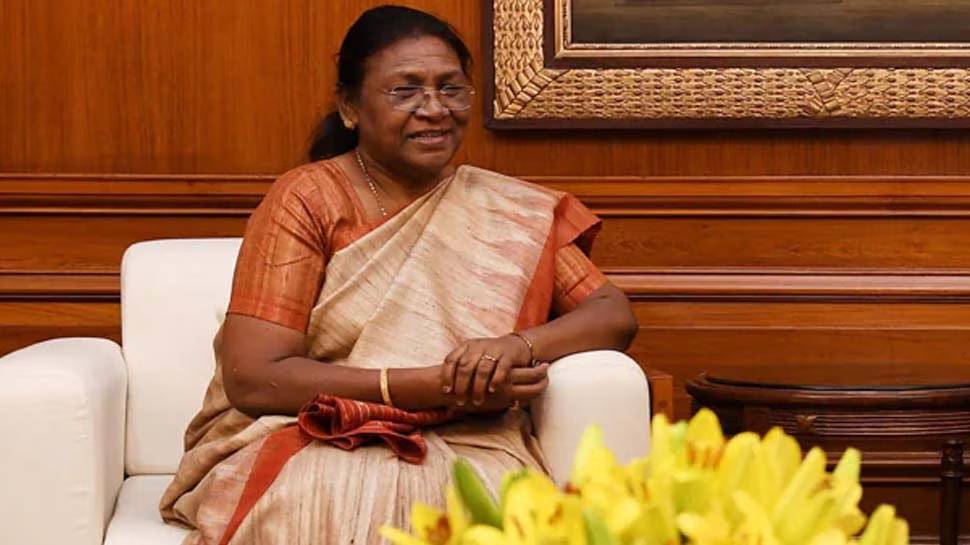 President Draupadi Murmu: രാഷ്ട്രപതി ദ്രൗപതി മുർമു ഒക്ടോബർ 20ന് ശബരിമലയിലേക്ക് President Draupadi Murmu: രാഷ്ട്രപതി ദ്രൗപതി മുർമു ഒക്ടോബർ 20ന് ശബരിമലയിലേക്ക്
