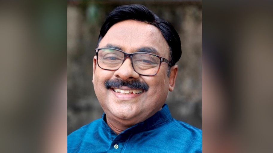 Dr. Vasanthakumar Sambashivan: മലയാള കലാ അക്കാദമി-അഡ്വ.ജോര്‍ജ്ജ് ചാത്തമ്പടം പുരസ്‌കാരം ഡോ: വസന്തകുമാര്‍ സാംബശിവന്