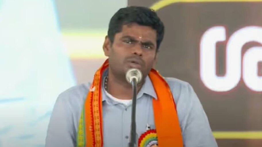 K Annamalai: 'ദൈവം ഇല്ലെന്ന് പറഞ്ഞവർ ഭ​ഗവത് ​ഗീതയെക്കുറിച്ച് ക്ലാസെടുക്കുന്നു'; കെ അണ്ണാമലൈ