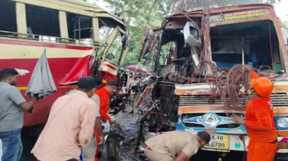 Mannanthala Accident: മണ്ണന്തല മരുതൂറിൽ KSRTC ബസ്സും ലോറിയും കൂട്ടിയിടിച്ച് അപകടം; നിരവധി പേർക്ക് പരിക്ക് Mannanthala Accident: മണ്ണന്തല മരുതൂറിൽ KSRTC ബസ്സും ലോറിയും കൂട്ടിയിടിച്ച് അപകടം; നിരവധി പേർക്ക് പരിക്ക്