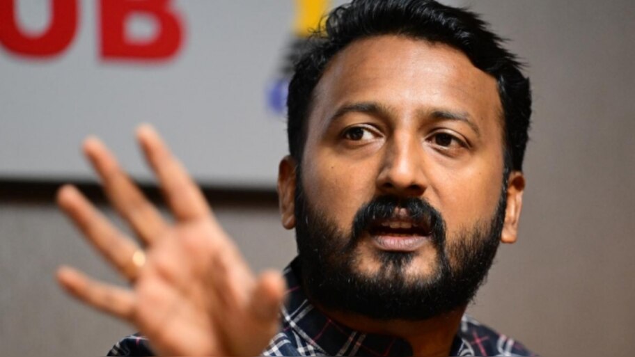 Rahul Mamkootathil: വിവാദങ്ങൾക്കിടെ രാഹുൽ മാങ്കൂട്ടത്തിൽ പാലക്കാട്ട്; എംഎൽഎ ഓഫിസ് തുറന്നു, സ്വീകരണം ഒരുക്കി പ്രവർത്തക‍ർ