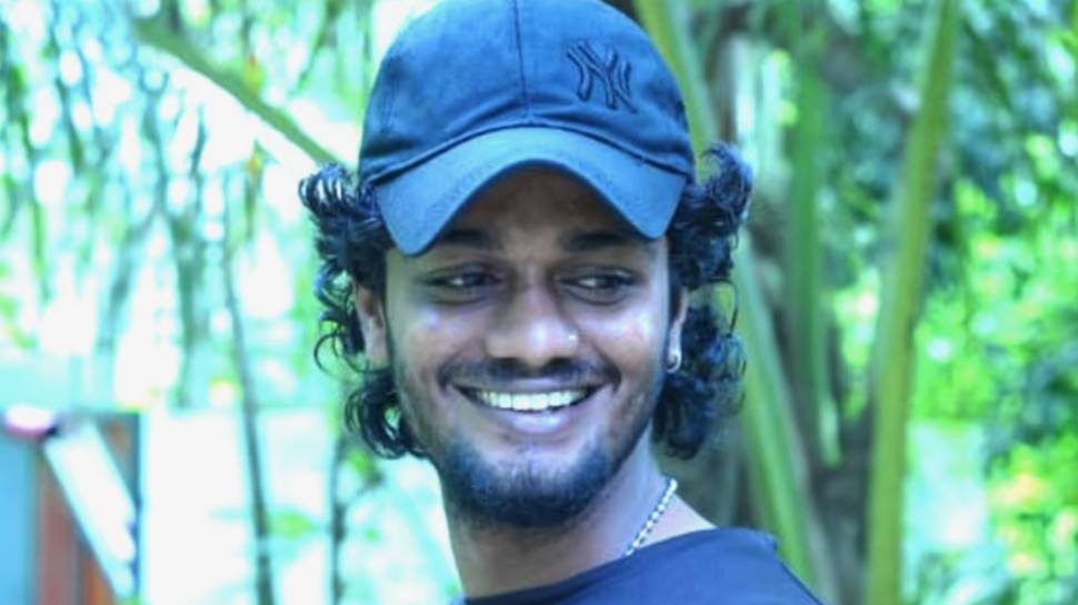 Death News: ആലപ്പുഴയിൽ റെയിൽവേ ട്രാക്കിന് സമീപം യുവാവിനെ മരിച്ച നിലയിൽ കണ്ടെത്തി Death News: ആലപ്പുഴയിൽ റെയിൽവേ ട്രാക്കിന് സമീപം യുവാവിനെ മരിച്ച നിലയിൽ കണ്ടെത്തി