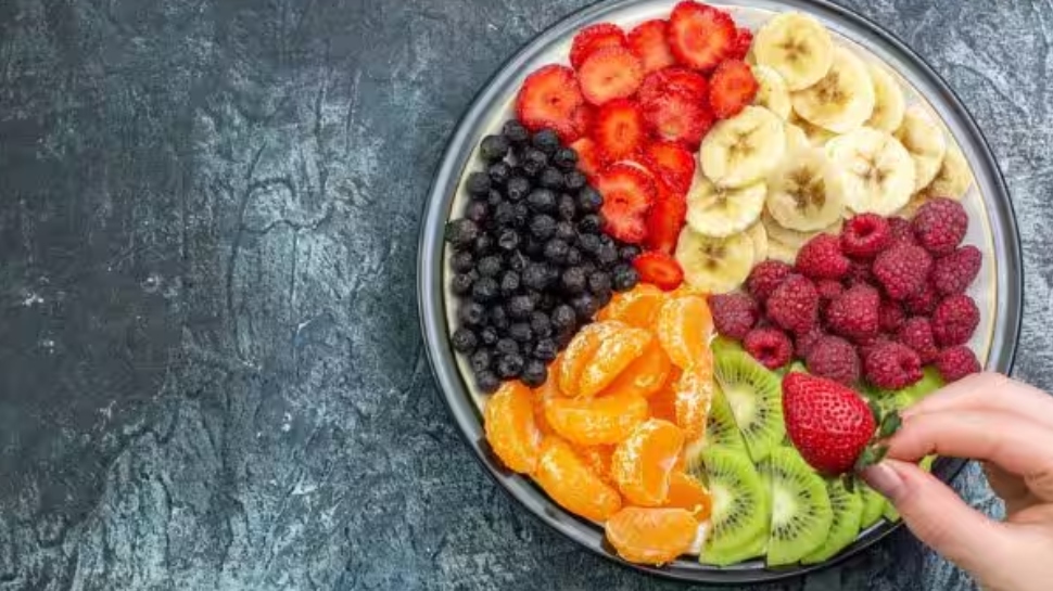 Diabetic Diet: പ്രമേഹരോഗികൾക്ക് ഈ പഴം മികച്ചത്; പഴുക്കുന്നതിന് മുൻപേ കഴിക്കാം, ഗുണങ്ങൾ നിരവധി Diabetic Diet: പ്രമേഹരോഗികൾക്ക് ഈ പഴം മികച്ചത്; പഴുക്കുന്നതിന് മുൻപേ കഴിക്കാം, ഗുണങ്ങൾ നിരവധി
