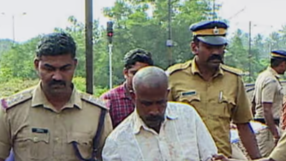 Chacka Girl Rape Case: ചാക്കയിൽ രണ്ട് വയസുകാരിയെ പീഡിപ്പിച്ച കേസിൽ പ്രതി ഹസൻകുട്ടി കുറ്റക്കാരനെന്ന് കോടതി; ശിക്ഷാവിധി വെള്ളിയാഴ്ച Chacka Girl Rape Case: ചാക്കയിൽ രണ്ട് വയസുകാരിയെ പീഡിപ്പിച്ച കേസിൽ പ്രതി ഹസൻകുട്ടി കുറ്റക്കാരനെന്ന് കോടതി; ശിക്ഷാവിധി വെള്ളിയാഴ്ച