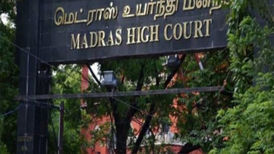 Madras High Court: 'വിജയ്ടെ കാരവാൻ പിടിച്ചെടുക്കണം, സിസിടിവി ദൃശ്യങ്ങൾ ശേഖരിക്കണം'; മദ്രാസ് ഹൈക്കോടതി ഉത്തരവ് 