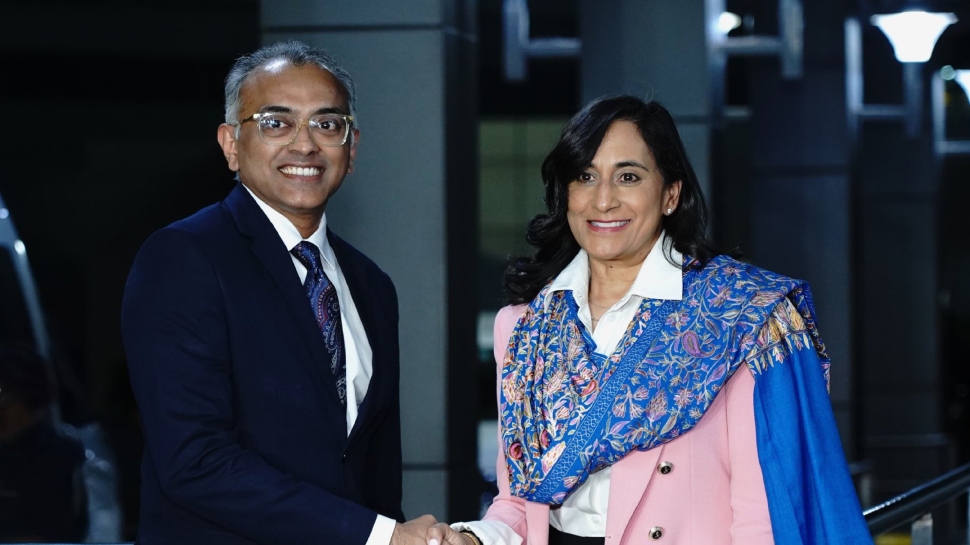 India-Canada: കനേഡിയൻ വിദേശകാര്യ മന്ത്രി അനിത ആനന്ദ് ഇന്ത്യയിലെത്തി; ഉഭയകക്ഷി ബന്ധം ശക്തമാക്കും India-Canada: കനേഡിയൻ വിദേശകാര്യ മന്ത്രി അനിത ആനന്ദ് ഇന്ത്യയിലെത്തി; ഉഭയകക്ഷി ബന്ധം ശക്തമാക്കും