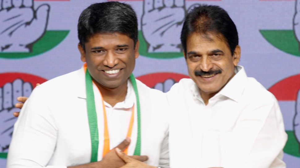 Kannan Gopinathan joins Congress:'അഭിപ്രായ സ്വാതന്ത്ര്യമുള്ള പാർട്ടി കോൺഗ്രസ്'മുൻ ഐഎഎസ് ഉദ്യോഗസ്ഥൻ കണ്ണൻ ഗോപിനാഥൻ കോൺഗ്രസിലേക്ക് Kannan Gopinathan joins Congress:'അഭിപ്രായ സ്വാതന്ത്ര്യമുള്ള പാർട്ടി കോൺഗ്രസ്'മുൻ ഐഎഎസ് ഉദ്യോഗസ്ഥൻ കണ്ണൻ ഗോപിനാഥൻ കോൺഗ്രസിലേക്ക്