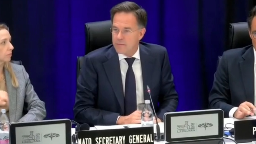 EU NATO Alliance: റഷ്യൻ ഡ്രോൺ ആക്രമങ്ങളിൽ നിന്നും യൂറോപ്യൻ രാജ്യങ്ങളെ സംരക്ഷിക്കാൻ പദ്ധതിയുമായി നാറ്റോയും യുറോപ്യൻ യൂണിയനും EU NATO Alliance: റഷ്യൻ ഡ്രോൺ ആക്രമങ്ങളിൽ നിന്നും യൂറോപ്യൻ രാജ്യങ്ങളെ സംരക്ഷിക്കാൻ പദ്ധതിയുമായി നാറ്റോയും യുറോപ്യൻ യൂണിയനും