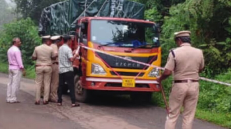 Karnataka: അനധികൃത കാലിക്കടത്ത്; മലയാളി ‍ഡ്രൈവറെ വെടിവച്ച് കർണാടക പൊലീസ്