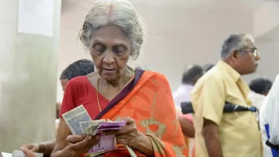Pensioners: പെൻഷൻകാർക്ക് മുന്നറിയിപ്പ്! ഇക്കാര്യം ഉടൻ ചെയ്തില്ലെങ്കിൽ നിങ്ങളുടെ പെൻഷൻ നിലയ്ക്കും... Pensioners: പെൻഷൻകാർക്ക് മുന്നറിയിപ്പ്! ഇക്കാര്യം ഉടൻ ചെയ്തില്ലെങ്കിൽ നിങ്ങളുടെ പെൻഷൻ നിലയ്ക്കും...
