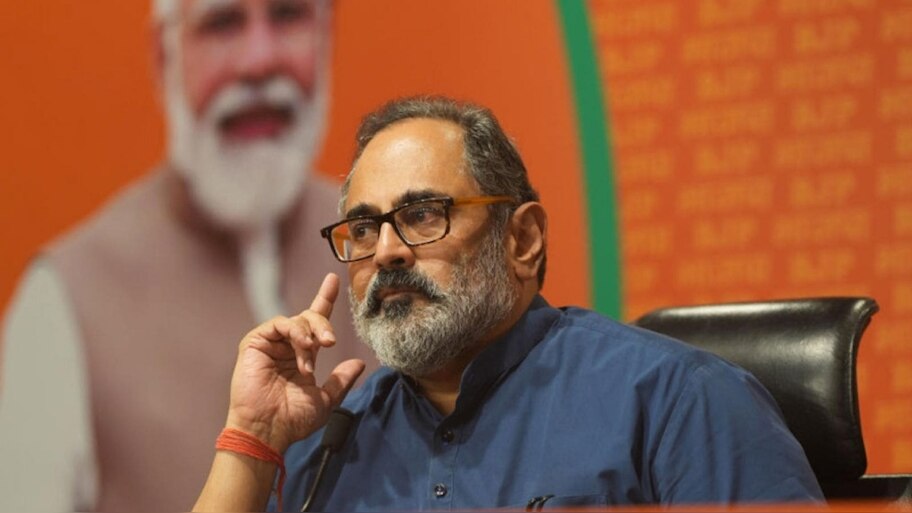 Rajeev Chandrashekar: പിഎംശ്രീ പദ്ധതി ശ്രദ്ധ തിരിക്കാൻ; തനിക്ക് നേരെയുള്ള നുണ പ്രചാരത്തിനെതിരെ നിയമ നടപടി എടുക്കും, രാജീവ് ചന്ദ്രശേഖർ