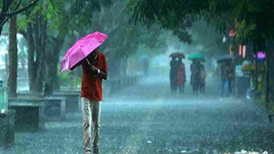 Kerala Weather Report: മോൻതാ ചുഴലിക്കാറ്റ് ഇന്ന് തീരം തൊടും; സംസ്ഥാനത്ത് മഴ കനക്കും; 7 ജില്ലകളിൽ യെല്ലോ അലർട്ട്