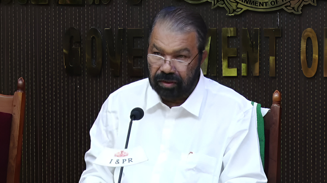SSLC Exam Date: എസ്എസ്എൽസി, ഹയർ സെക്കൻഡറി, വൊക്കേഷനൽ ഹയർ സെക്കൻഡറി പരീക്ഷാ തീയതി പ്രഖ്യാപിച്ചു SSLC Exam Date: എസ്എസ്എൽസി, ഹയർ സെക്കൻഡറി, വൊക്കേഷനൽ ഹയർ സെക്കൻഡറി പരീക്ഷാ തീയതി പ്രഖ്യാപിച്ചു