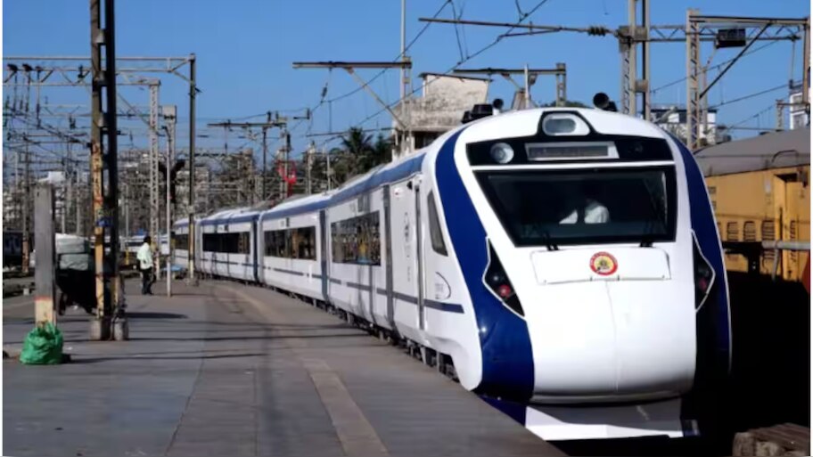 Bengaluru-Ernakulam Vande Bharat: ബെം​ഗളൂരു മലയാളികൾക്ക് സന്തോഷവാർത്ത; നാട്ടിലേക്കുള്ള യാത്ര ഇനി എളുപ്പം, വന്ദേഭാരതിന് സമയക്രമമായി