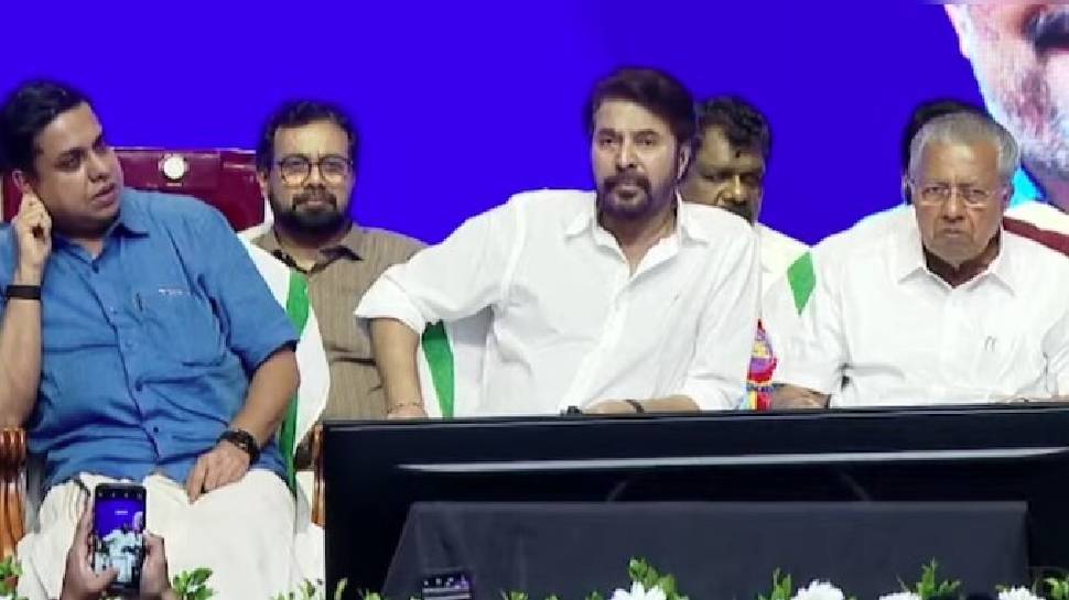 Mammotty: കേരളം തന്നെക്കാൾ ഇളയതും ചെറുപ്പവുമാണെന്ന് നടൻ മമ്മൂട്ടി Mammotty: കേരളം തന്നെക്കാൾ ഇളയതും ചെറുപ്പവുമാണെന്ന് നടൻ മമ്മൂട്ടി
