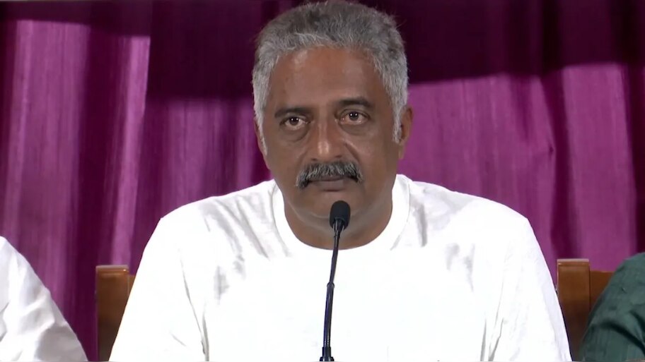 Prakash Raj: മമ്മൂക്കയെ അവർ അർഹിക്കുന്നില്ല! ദേശീയ അവാർഡ് പ്രഖ്യാപനത്തിനെതിരെ പ്രകാശ് രാജ്