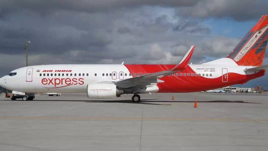 Flight Delayed: തിരുവനന്തപുരം - ബെംഗളൂരു എയർ ഇന്ത്യ എക്സ്പ്രസ് വൈകുന്നു; കാരണം സാങ്കേതിക തകരാർ