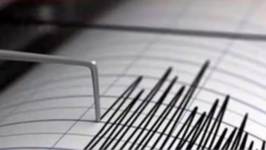 Earthquake: ബംഗ്ലാദേശിൽ ഭൂകമ്പം; കൊൽക്കത്തയിലും സമീപ പ്രദേശങ്ങളിലും ശക്തമായ ഭൂചലനം 