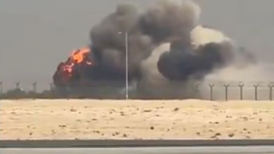 Tejas Plane Crash: ദുബായ് എയർ ഷോയ്ക്കിടെ ഇന്ത്യൻ യുദ്ധവിമാനം തേജസ് തകർന്നുവീണു; പൈലറ്റ് മരിച്ചു