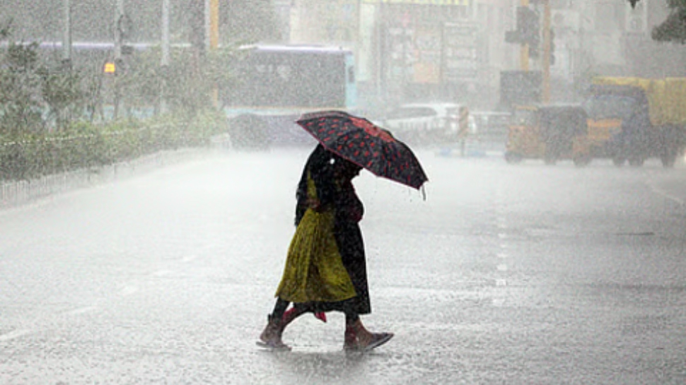 Rain Alert: സംസ്ഥാനത്ത് അടുത്ത മൂന്ന് മണിക്കൂറിൽ മഴ കനക്കും; കേന്ദ്ര കാലാവസ്ഥാ വിഭാഗം മുന്നറിയിപ്പ് Rain Alert: സംസ്ഥാനത്ത് അടുത്ത മൂന്ന് മണിക്കൂറിൽ മഴ കനക്കും; കേന്ദ്ര കാലാവസ്ഥാ വിഭാഗം മുന്നറിയിപ്പ്