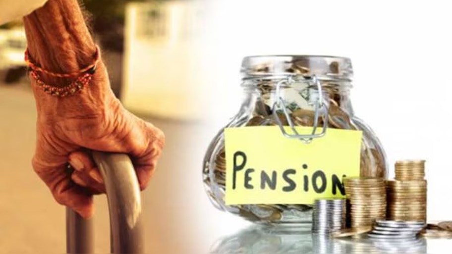Pension: അക്കൗണ്ടിൽ പണമെത്തിയില്ല! തടഞ്ഞുവെച്ചത് 2 ലക്ഷം ആളുകളുടെ പെൻഷൻ; കാരണം ഇതാണ്!