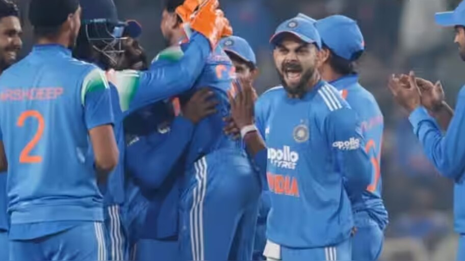 India vs SA 1st ODI: ദക്ഷിണാഫ്രിക്കക്കെതിരെ ഇന്ത്യക്ക് 17 റൺസ് ജയം; പരമ്പരയിൽ 1-0ന് മുന്നിൽ 