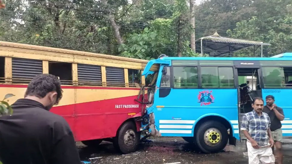 കെഎസ്ആർടിസി ബസും സ്വകാര്യ ബസും കൂട്ടിയിടിച്ച് യാത്രക്കാർക്ക് പരിക്ക് കെഎസ്ആർടിസി ബസും സ്വകാര്യ ബസും കൂട്ടിയിടിച്ച് യാത്രക്കാർക്ക് പരിക്ക്