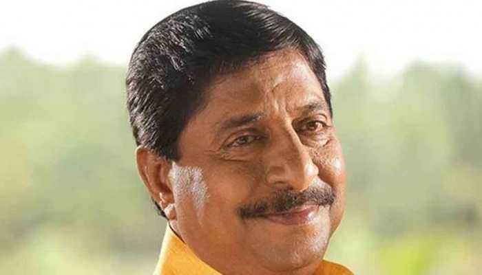 Actor Sreenivasan: നടന് ശ്രീനിവാസന് വിടവാങ്ങി; മരണം 69-ാം വയസ്സില് Actor Sreenivasan: നടന് ശ്രീനിവാസന് വിടവാങ്ങി; മരണം 69-ാം വയസ്സില്