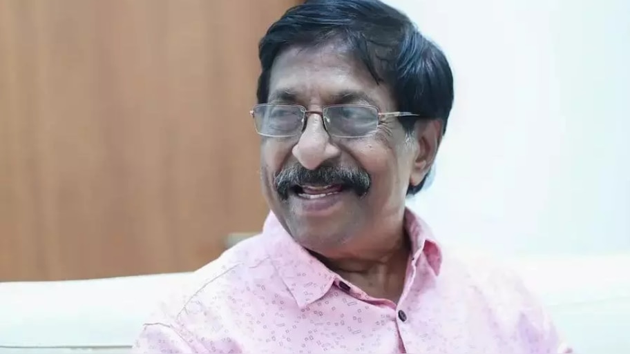 Actor Sreenivasan funeral: ശ്രീനിവാസന്റെ ഭൗതികദേഹം ഉദയംപേരൂരിലെ വീട്ടിൽ, ടൗൺഹാളിൽ ഇന്ന് പൊതുദർശനം, സംസ്കാരം നാളെ
