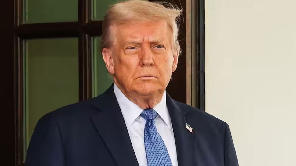 Trump Threatens Blockade: ഒരൊറ്റ കപ്പലും ഹോർമുസ് കടക്കില്ല; സമാധാന ചർച്ച പരാജയപ്പെട്ടതിനെ പിന്നാലെ ട്രംപിന്റെ ഭീഷണി Trump Threatens Blockade: ഒരൊറ്റ കപ്പലും ഹോർമുസ് കടക്കില്ല; സമാധാന ചർച്ച പരാജയപ്പെട്ടതിനെ പിന്നാലെ ട്രംപിന്റെ ഭീഷണി