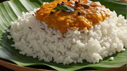 Reheated Rice Syndrome: എന്താണ് റീഹീറ്റഡ് റൈസ് സിൻഡ്രോം; ചോറ് വീണ്ടും ചൂടാക്കി കഴിക്കുമ്പോഴുണ്ടാകുന്ന ആരോഗ്യപ്രശ്നങ്ങൾ ഇവയാണ്, ശ്രദ്ധിക്കണം!