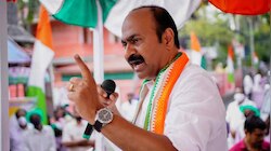 മുഖ്യമന്ത്രി സ്ഥാനം സതീശന് നൽകണം; നെട്ടൂരിൽ പ്രവർത്തകർ തെരുവിൽ
