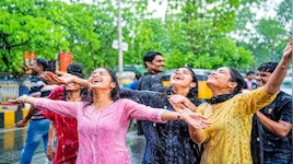 സംസ്ഥാനത്ത് ഇന്നും കനത്ത മഴ; 7 ജില്ലകളിൽ യെല്ലോ അലർട്ട്