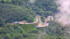 Thamarassery Churam: താമരശേരി ചുരത്തിൽ ​ഗതാ​ഗത നിയന്ത്രണം; മൾട്ടി ആക്സിൽ വാഹനങ്ങൾക്ക് വിലക്ക്