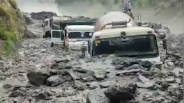 Kashmir Cloudburst: മേഘവിസ്‌ഫോടനവും മിന്നൽപ്രളയവും മണ്ണിടിച്ചിലും; കശ്മീരിലും മഹാരാഷ്ട്രയിലും ഉത്തരാഖണ്ഡിലും അതീവ ജാഗ്രത