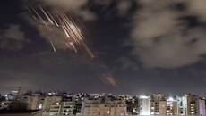 US-Iran War Update: ​ഗൾഫ് രാജ്യങ്ങൾക്ക് നേരെ ആക്രമണം കടുപ്പിച്ച് ഇറാൻ; ജോർദാൻ, ബഹ്‌റൈൻ, കുവൈറ്റ് വ്യോമതാവളങ്ങൾക്ക് നേരെ ആക്രമണം