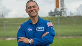 Nasa Scientist Dr Anil Menon: ബഹിരാകാശത്ത് ഇനി മലയാളിയും! എട്ട് മാസത്തെ ദൗത്യം റഷ്യൻ പേടകത്തിൽ; ആ ചരിത്ര കുതിപ്പ് ഇന്ന്