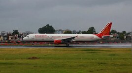 Air India Flight Turbulence: എയർ ഇന്ത്യ വിമാനം കാറ്റിൽപ്പെട്ടു: 12 പേർക്ക് പരിക്ക്, ഡൽഹിയിൽ അടിയന്തര ലാൻഡിംഗ്